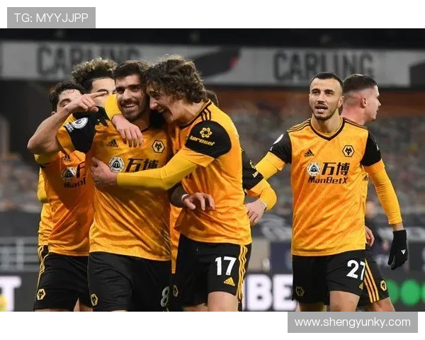 内维斯对阵切尔西的中场调度表现解析 内维斯对阵切尔西的中场调度表现解析